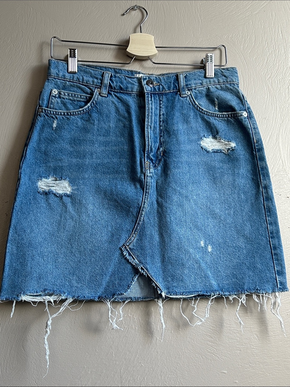 Free People Hallie Denim High Waist Distressed Frayed Hem Skirt Size 29.